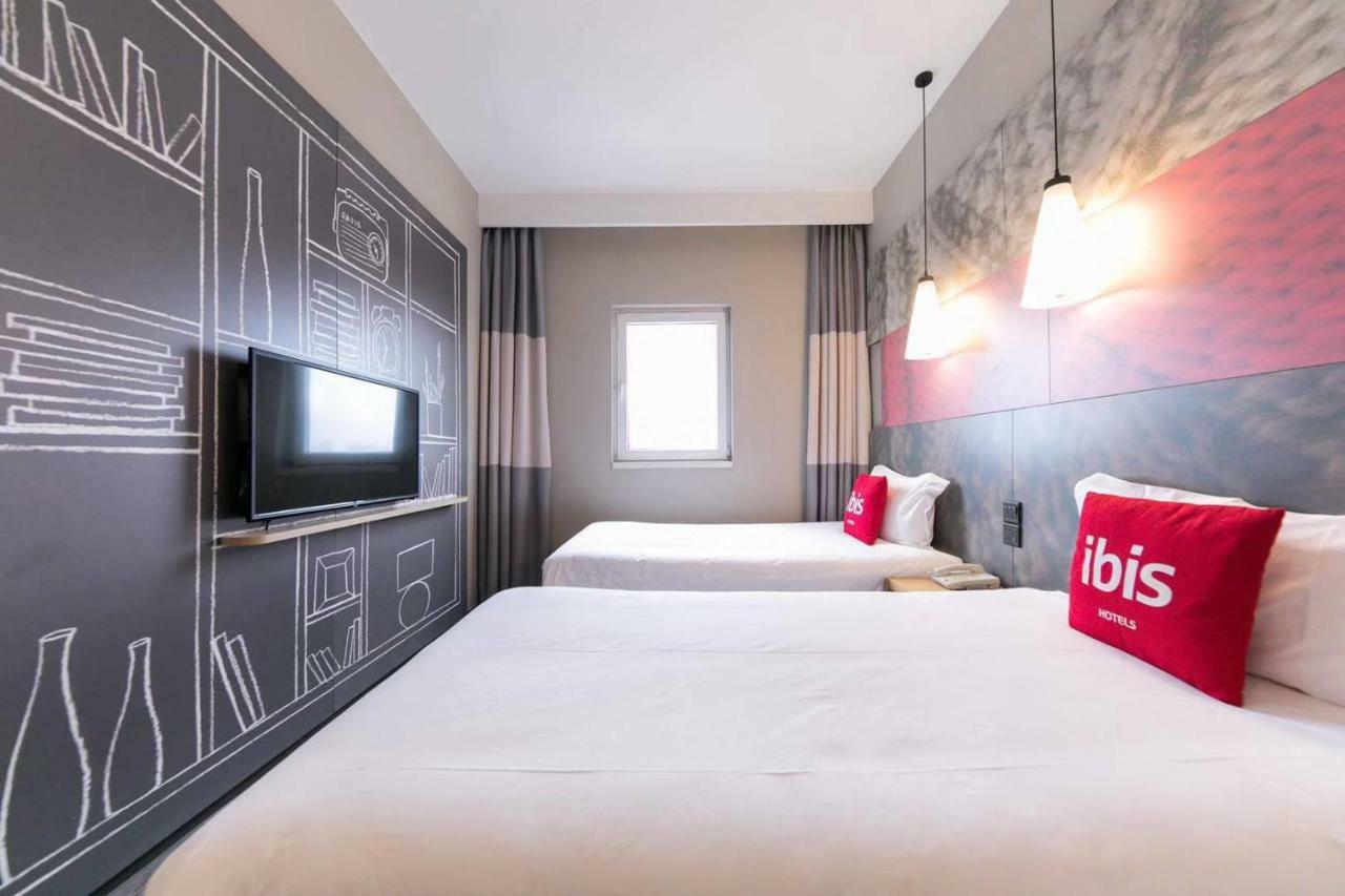 Ibis Shanghai Expo Chenshan Road Subway Staion Hotel Exteriér fotografie